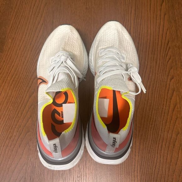 NIKE INFINITY REACT FLYNIT - Picture 7 of 8